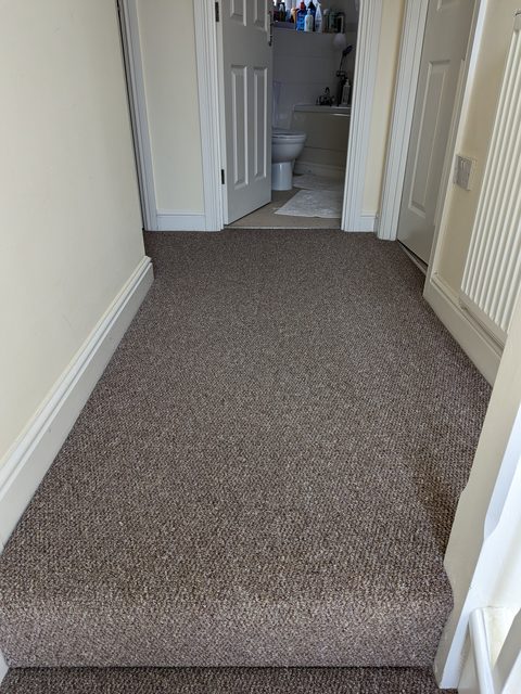 Landing to the bathroom, carpet fitted by LG Flooring
