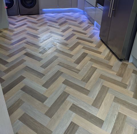 Mixed-tone herringbone LVT, kitchen and utility