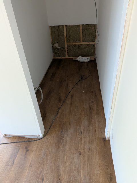 Small office room fitted in glue-down LVT by LG Flooring